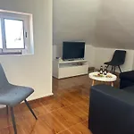 Daire Gori House